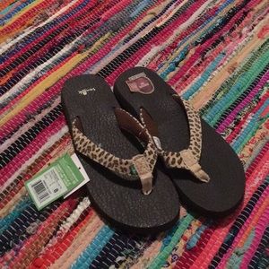 Sanuk Flip Flops Size 8